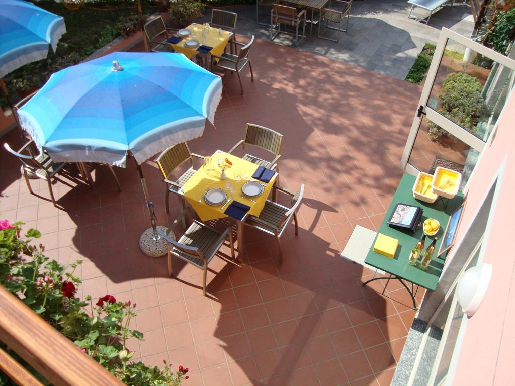 Hotel Ca' De Berna Balestrino エクステリア 写真