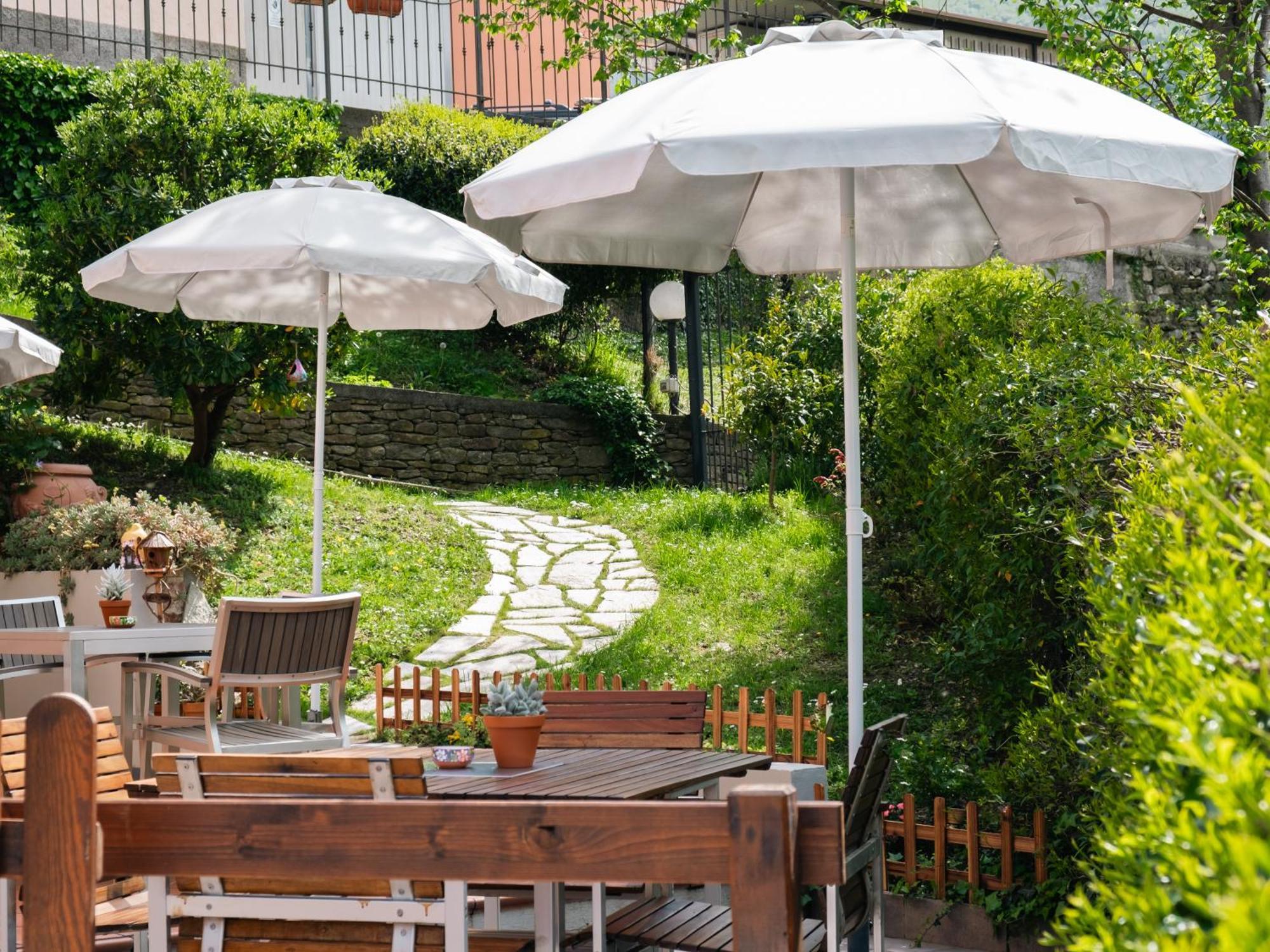Hotel Ca' De Berna Balestrino エクステリア 写真